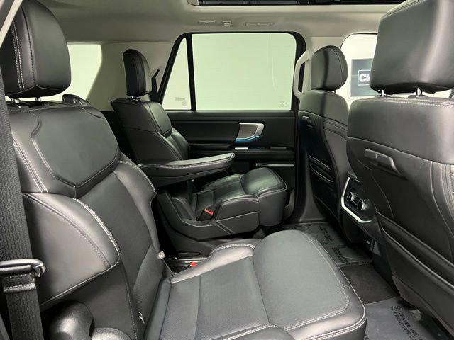 Used 2025 Ford Expedition Max Platinum AWD/4WD image 54