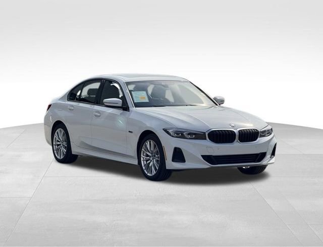 Certified 2023 BMW 330e xDrive 330e xDrive w/ Premium Package image 11