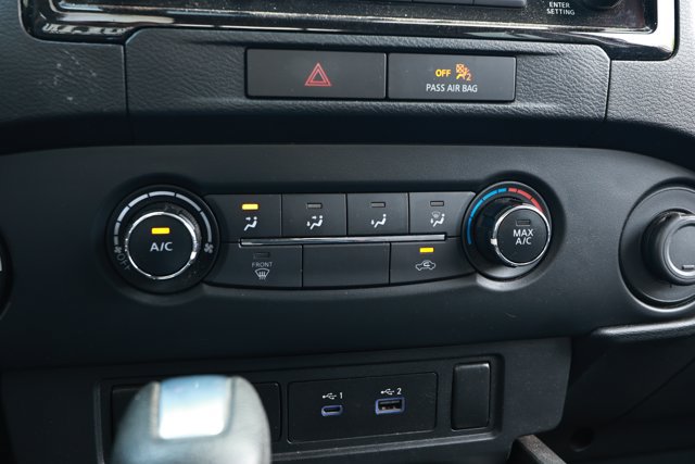 Used 2022 Nissan Frontier SV AWD/4WD image 21
