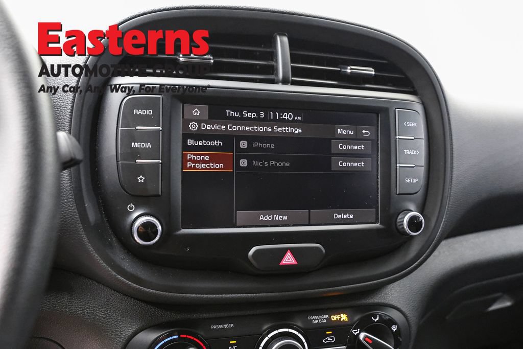 Used 2025 Kia Soul LX w/ LX Technology Package FWD image 18