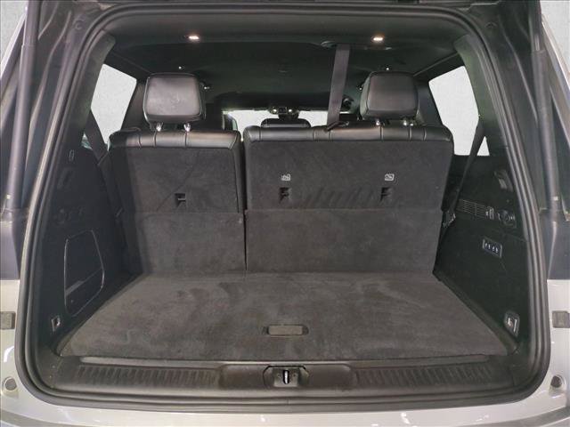 Used 2024 Jeep Wagoneer Series III AWD/4WD image 6