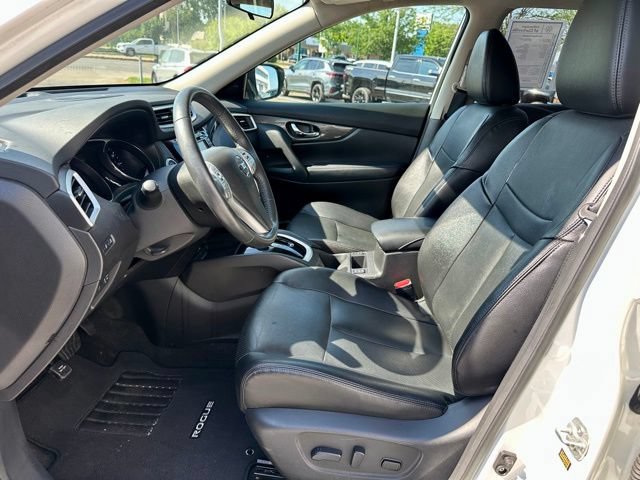 Used 2016 Nissan Rogue SL w/ SL Premium Package AWD/4WD image 12