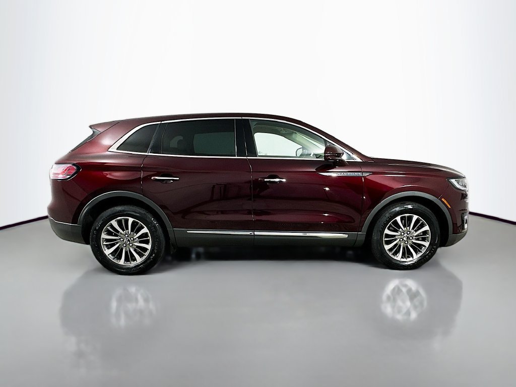 Used 2020 Lincoln Nautilus Reserve FWD image 9