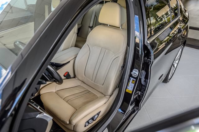 Used 2017 BMW 540i RWD image 40