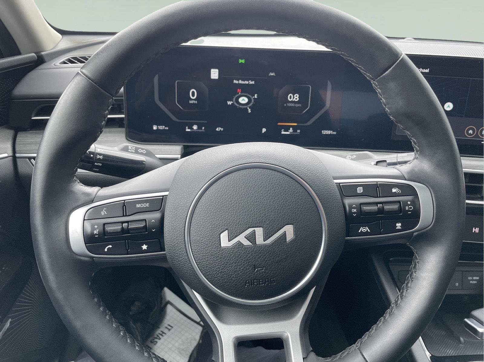 Used 2025 Kia K5 EX FWD image 25