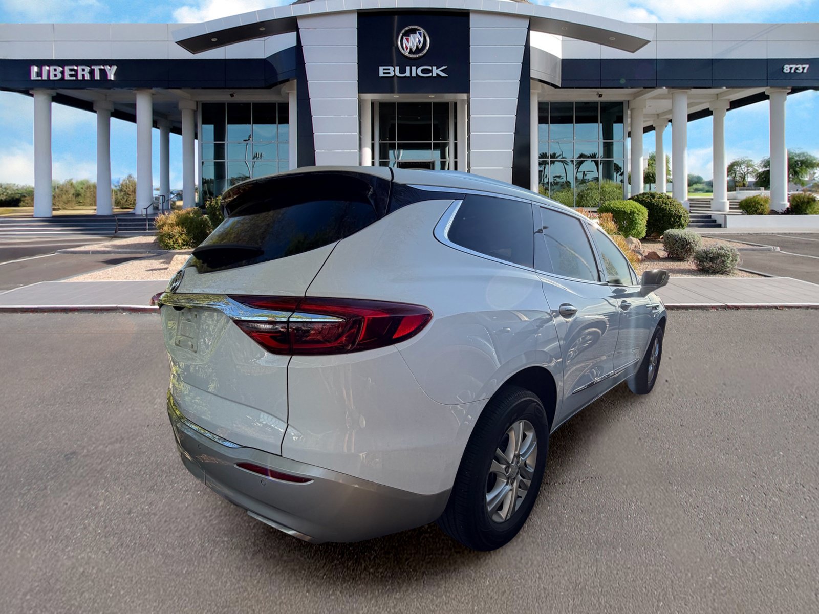 Used 2020 Buick Enclave Premium FWD image 3