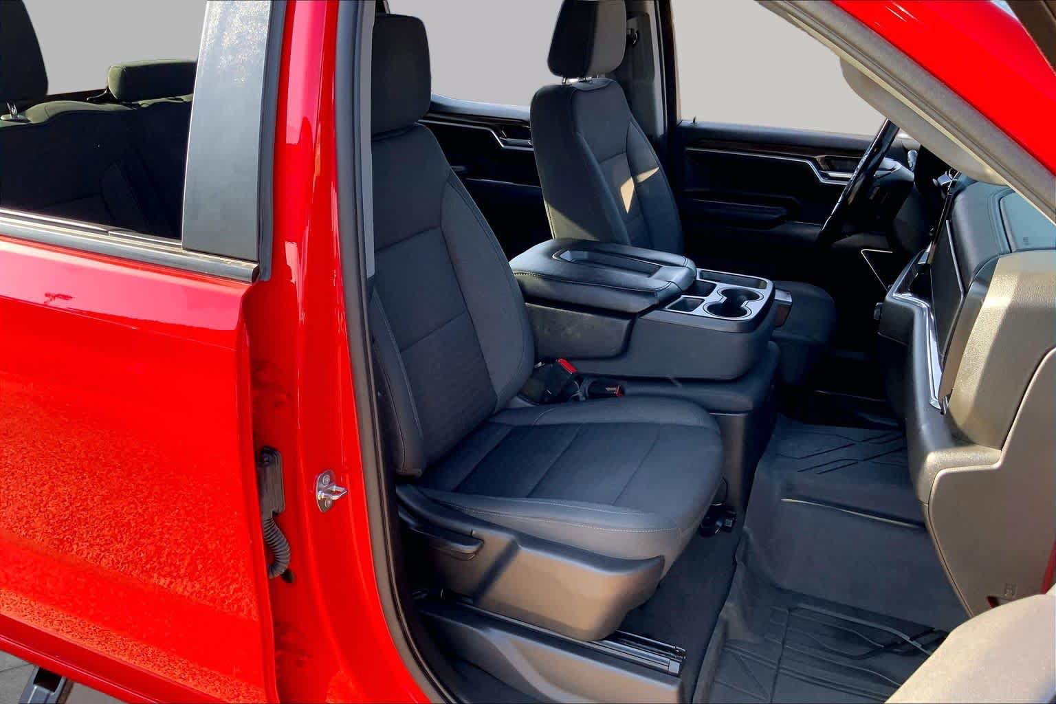 Used 2022 Chevrolet Silverado 1500 RST RWD image 6