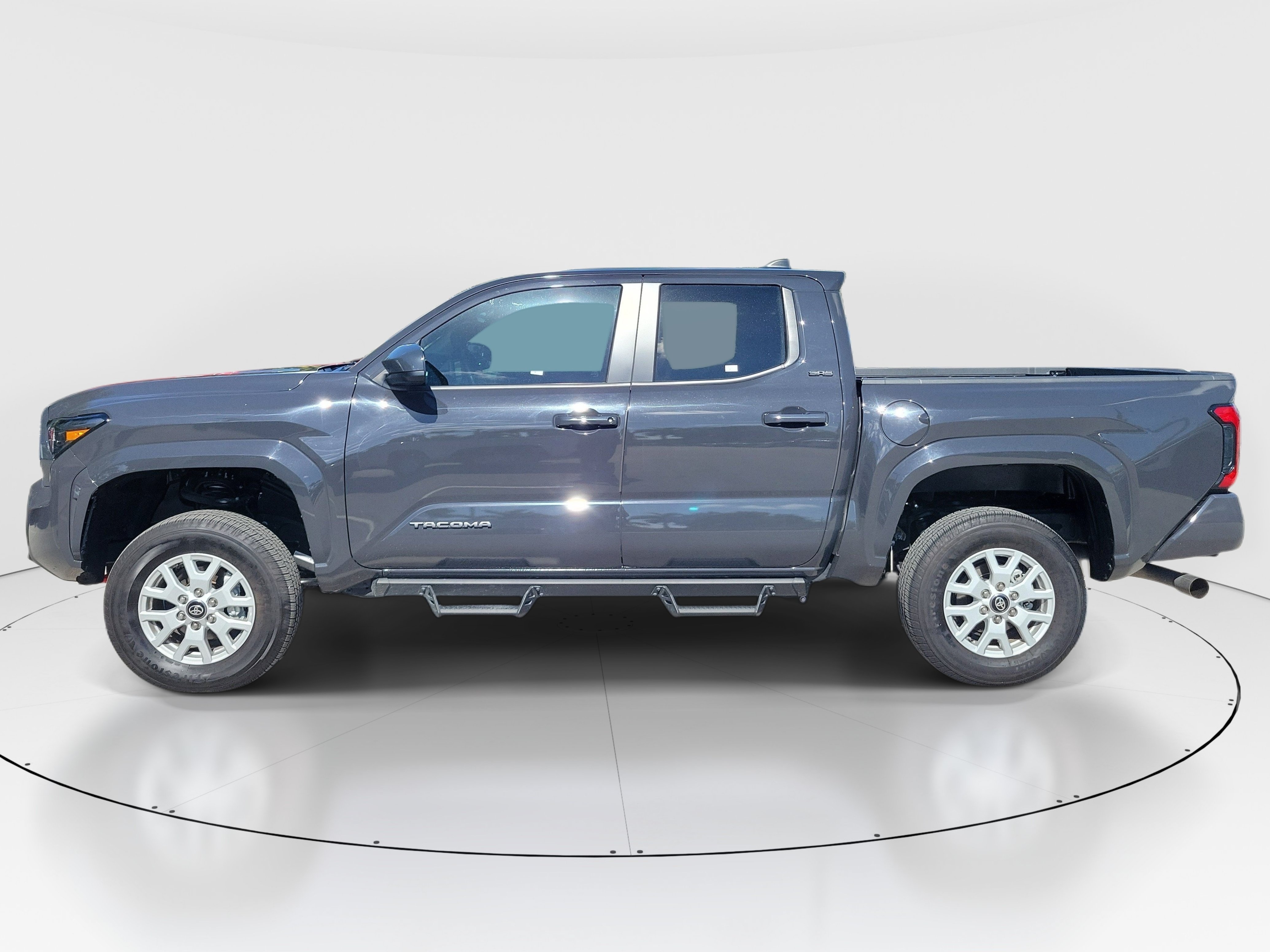 Certified 2026 Toyota Tacoma SR5 AWD/4WD image 4