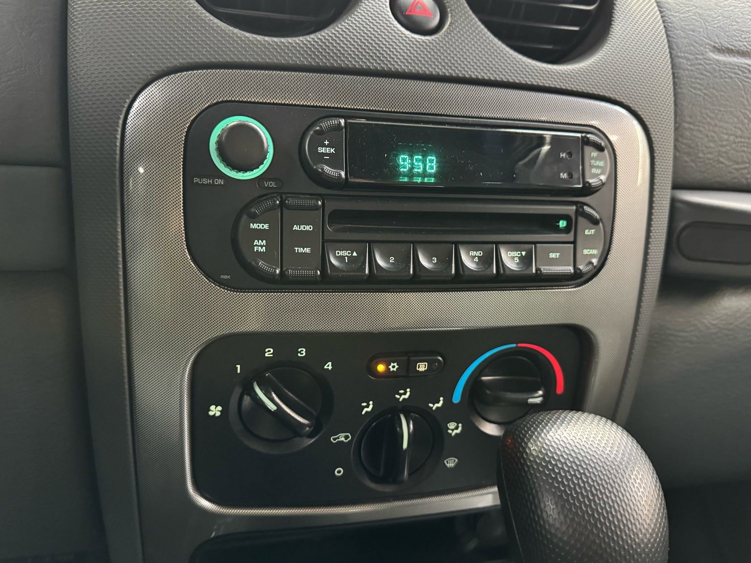 Used 2006 Jeep Liberty Renegade image 16