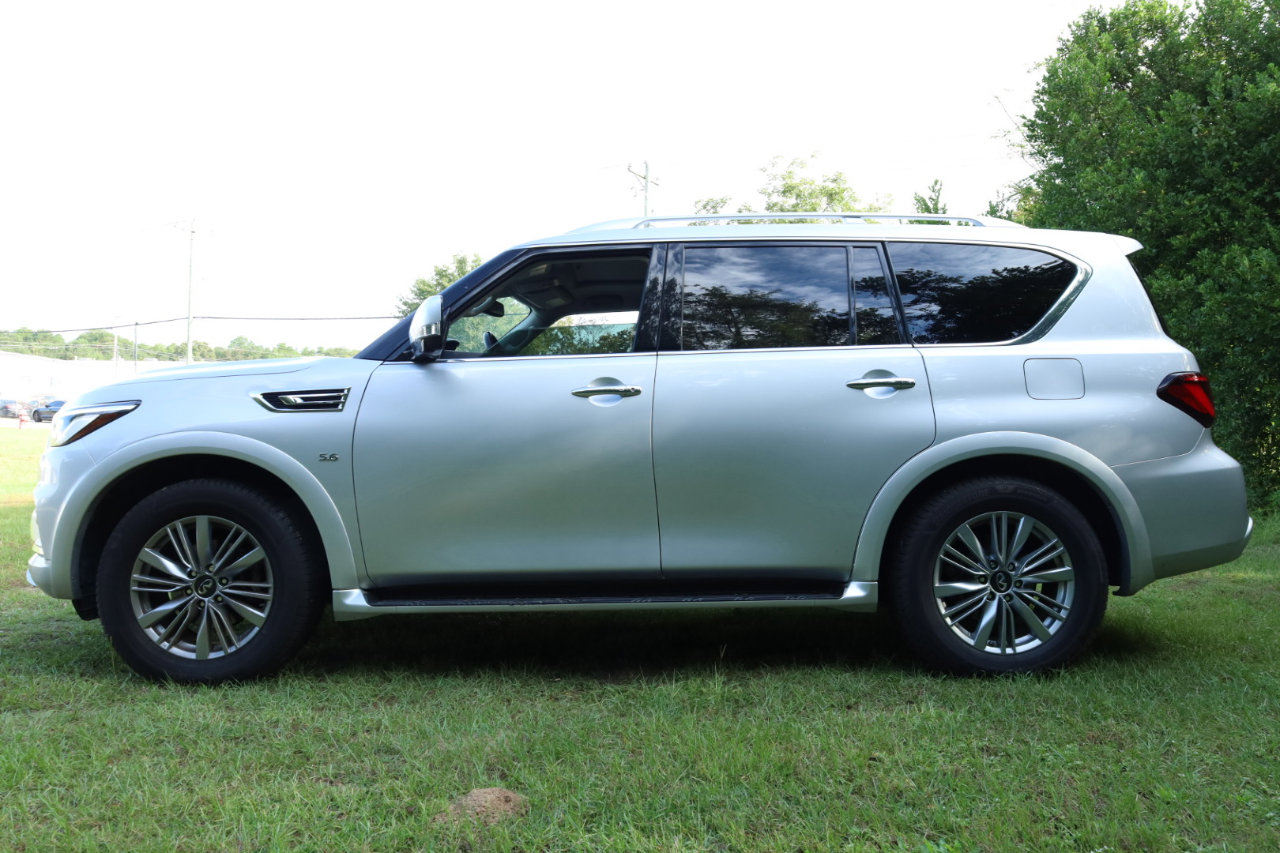 Used 2019 INFINITI QX80 Luxe image 2