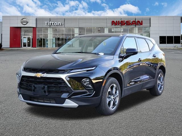 Used 2025 Chevrolet Blazer LT AWD/4WD image 8