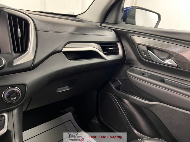 Used 2022 GMC Terrain SLT image 43