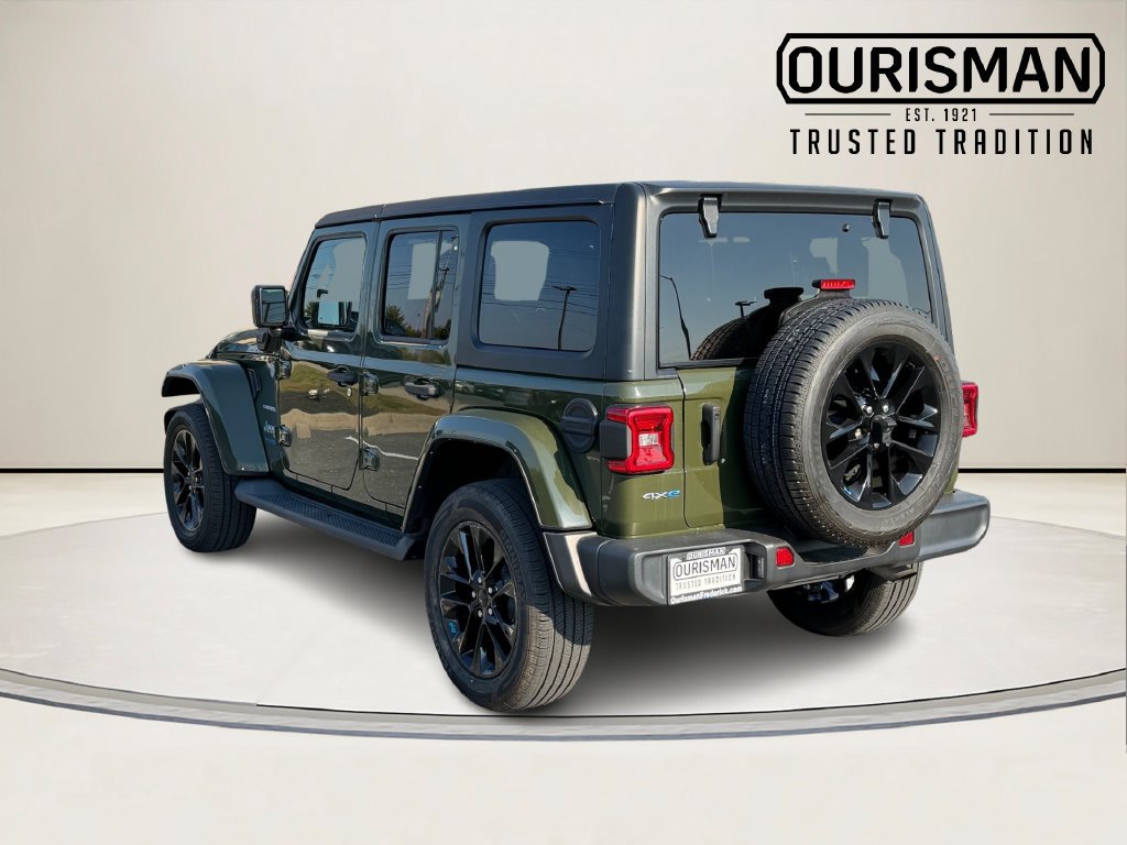 Used 2022 Jeep Wrangler Unlimited Sahara AWD/4WD image 6