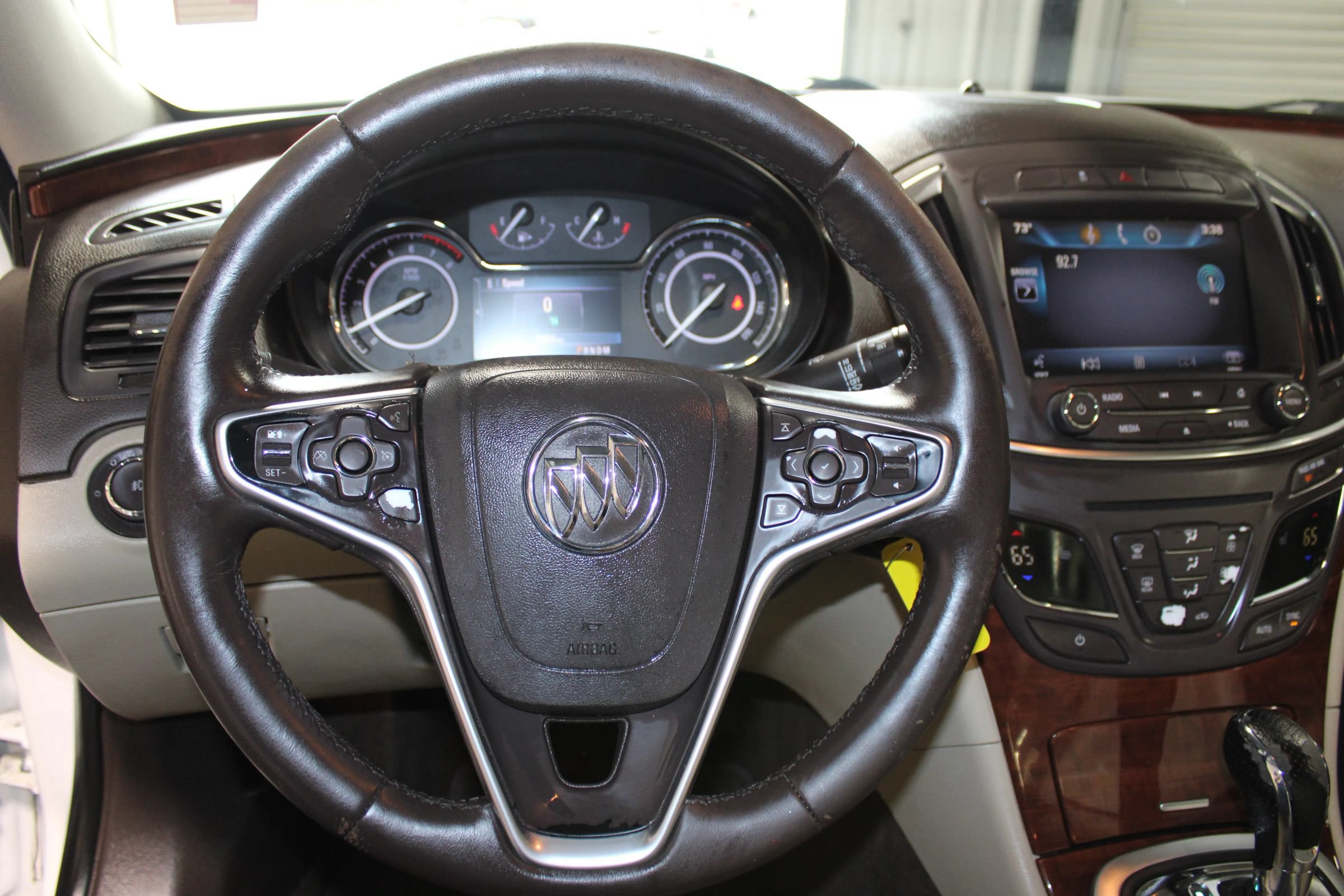 Used 2014 Buick Regal FWD image 10