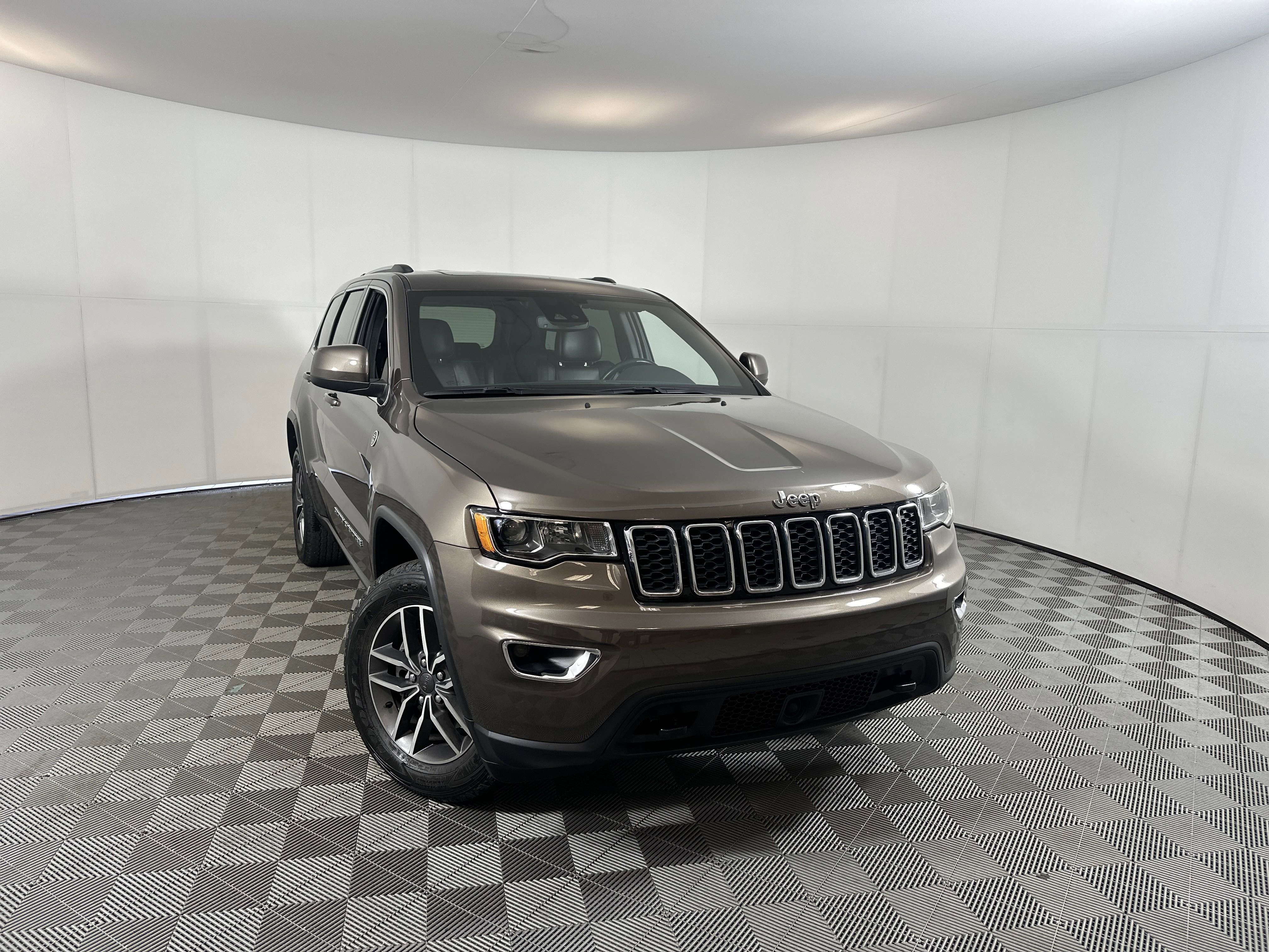 Used 2020 Jeep Grand Cherokee Laredo w/ Quick Order Package 2BN North