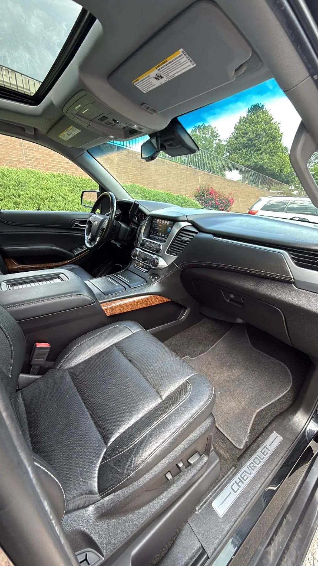 Used 2018 Chevrolet Tahoe Premier AWD/4WD image 27