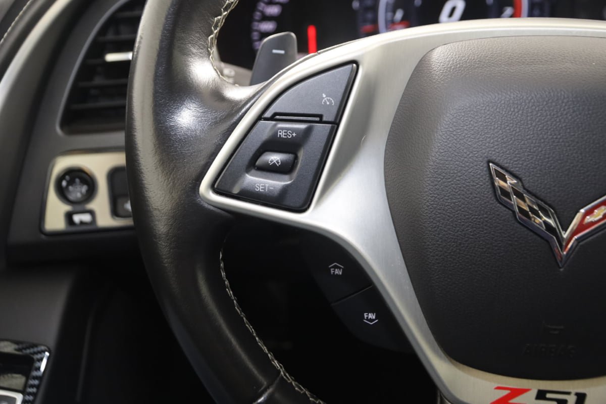 Used 2017 Chevrolet Corvette Stingray Coupe w/ Z51 3LT RWD image 42