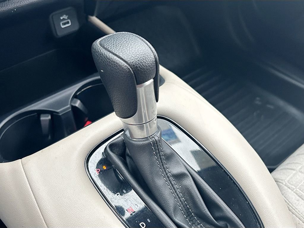 Used 2024 Honda HR-V LX image 16