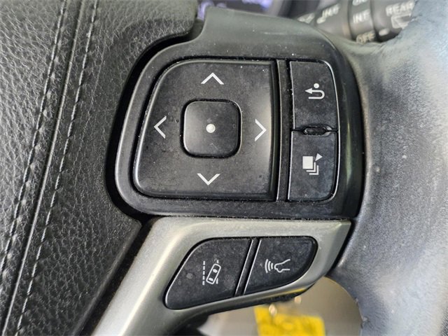 Used 2018 Toyota Highlander Plus image 27