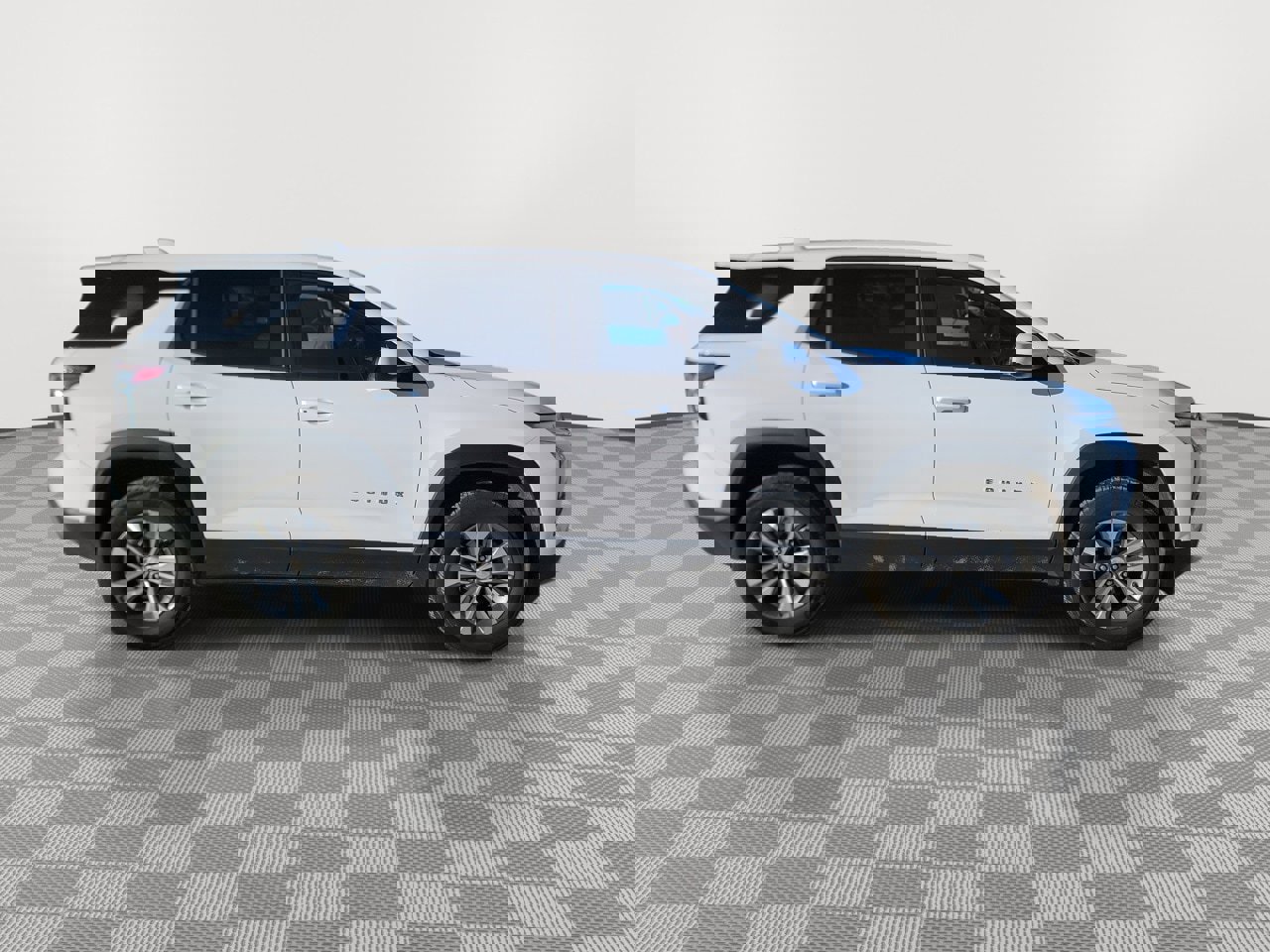 Used 2025 Chevrolet Equinox LT image 9