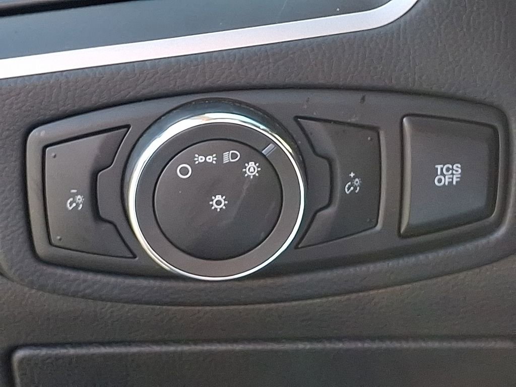 Used 2024 Ford Edge SEL image 23