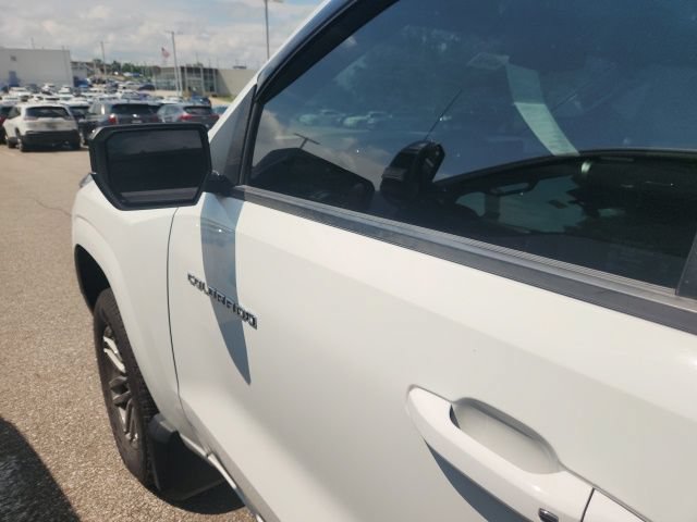 Used 2024 Chevrolet Colorado LT w/ LT Convenience Package RWD image 11