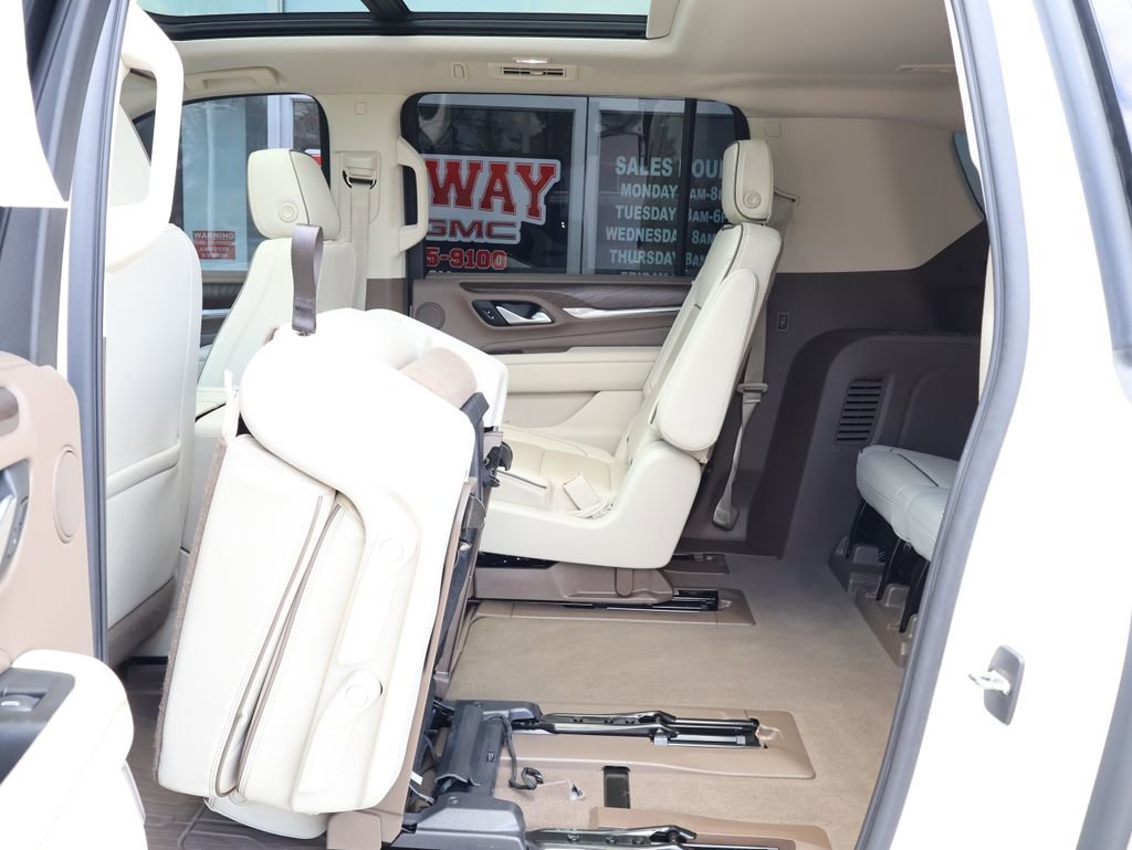 Certified 2022 GMC Yukon XL Denali image 28