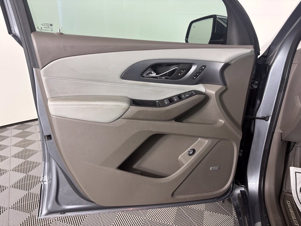 Used 2020 Chevrolet Traverse Premier AWD/4WD image 15