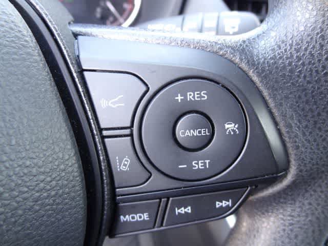 Certified 2025 Toyota RAV4 XLE FWD image 17