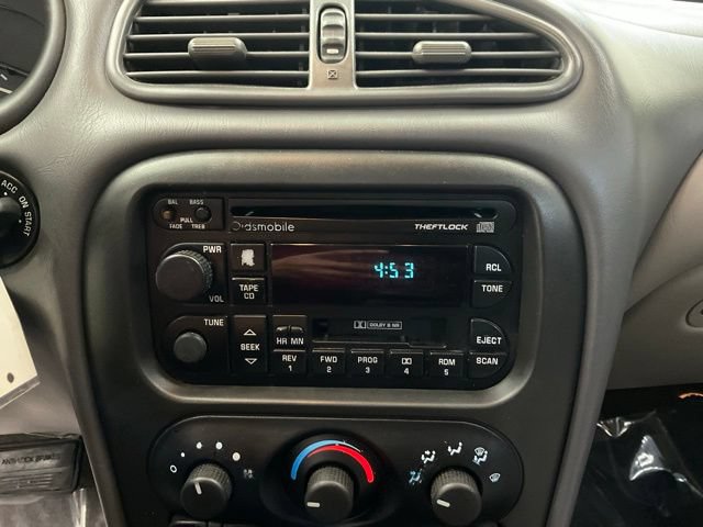 Used 1999 Oldsmobile Alero GL w/ Ashtray & Lighter Pkg FWD image 18