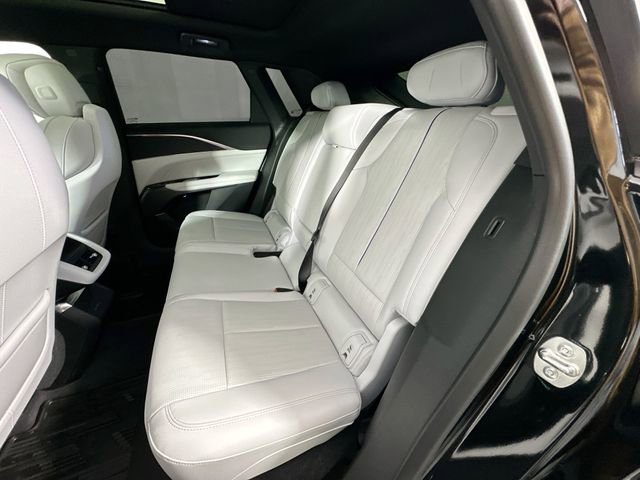 Used 2024 Cadillac Lyriq Sport image 28