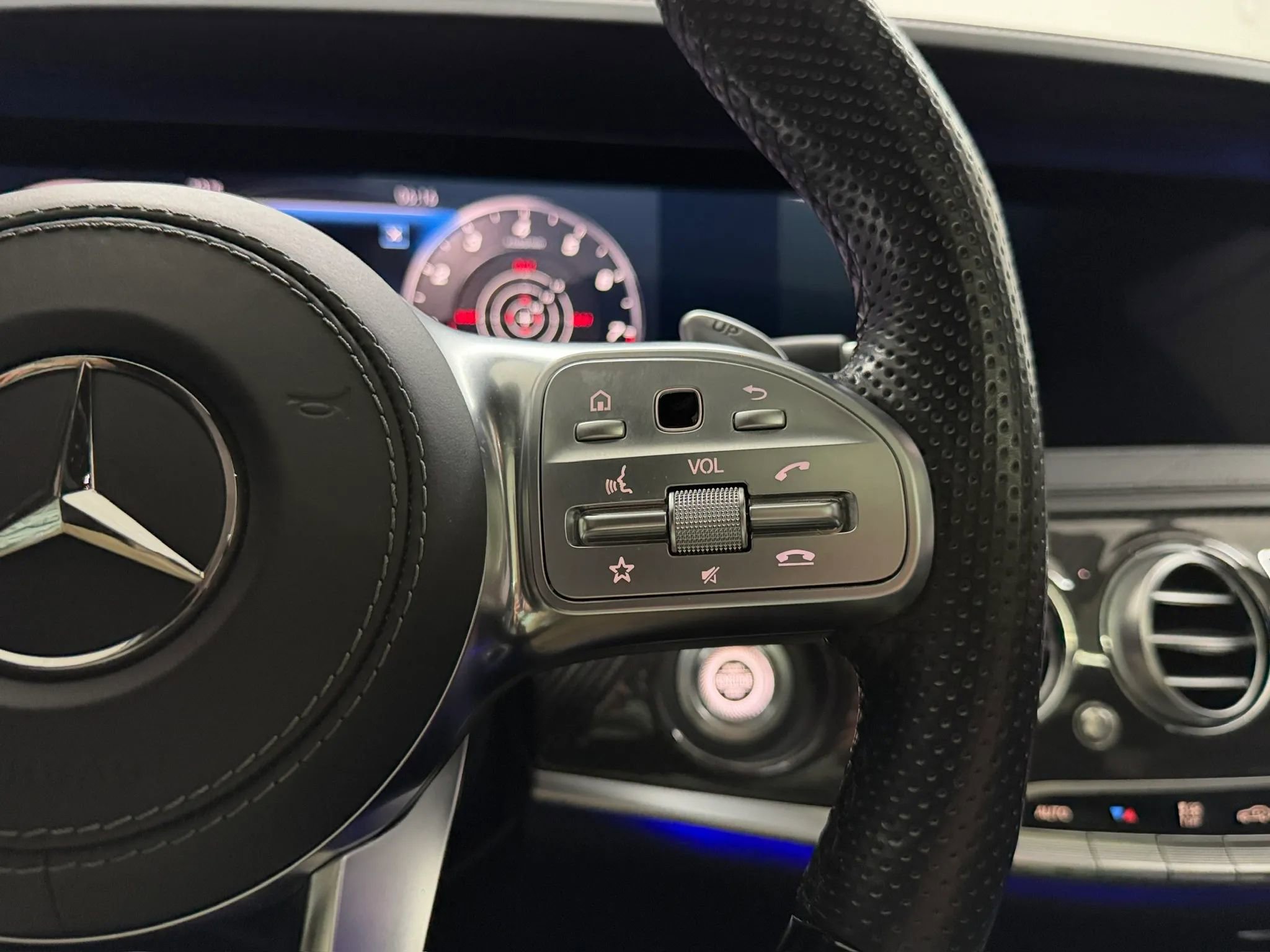 Used 2020 Mercedes-Benz S 63 AMG 4MATIC Sedan image 26