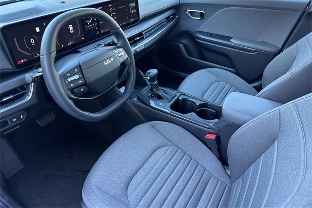 New 2025 Kia K4 EX image 11