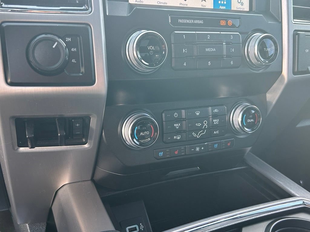 Used 2019 Ford F450 Platinum w/ Platinum Ultimate Package AWD/4WD image 39