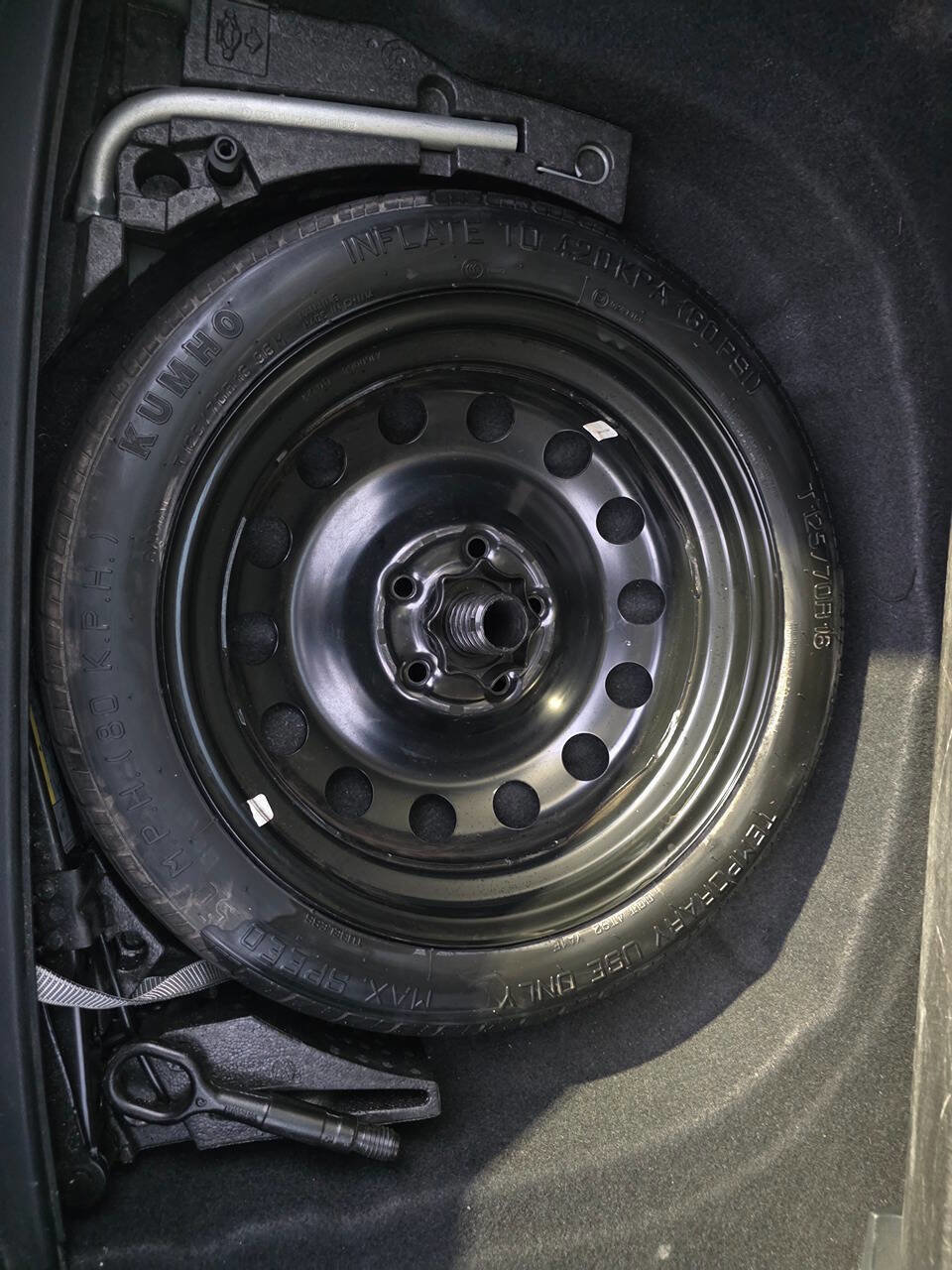 Used 2015 Volkswagen Golf S image 48