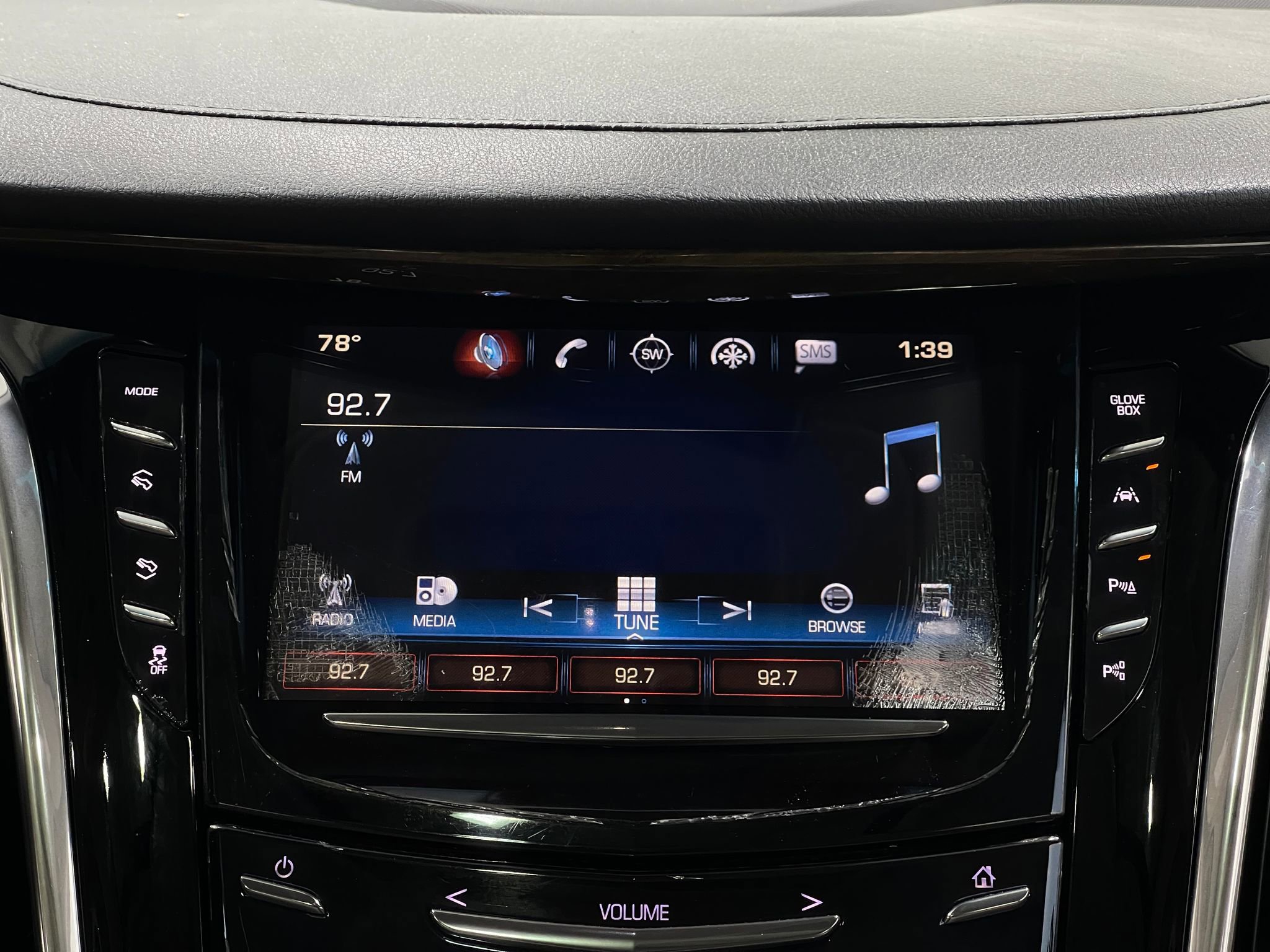 Used 2018 Cadillac Escalade ESV Premium Luxury AWD/4WD image 24