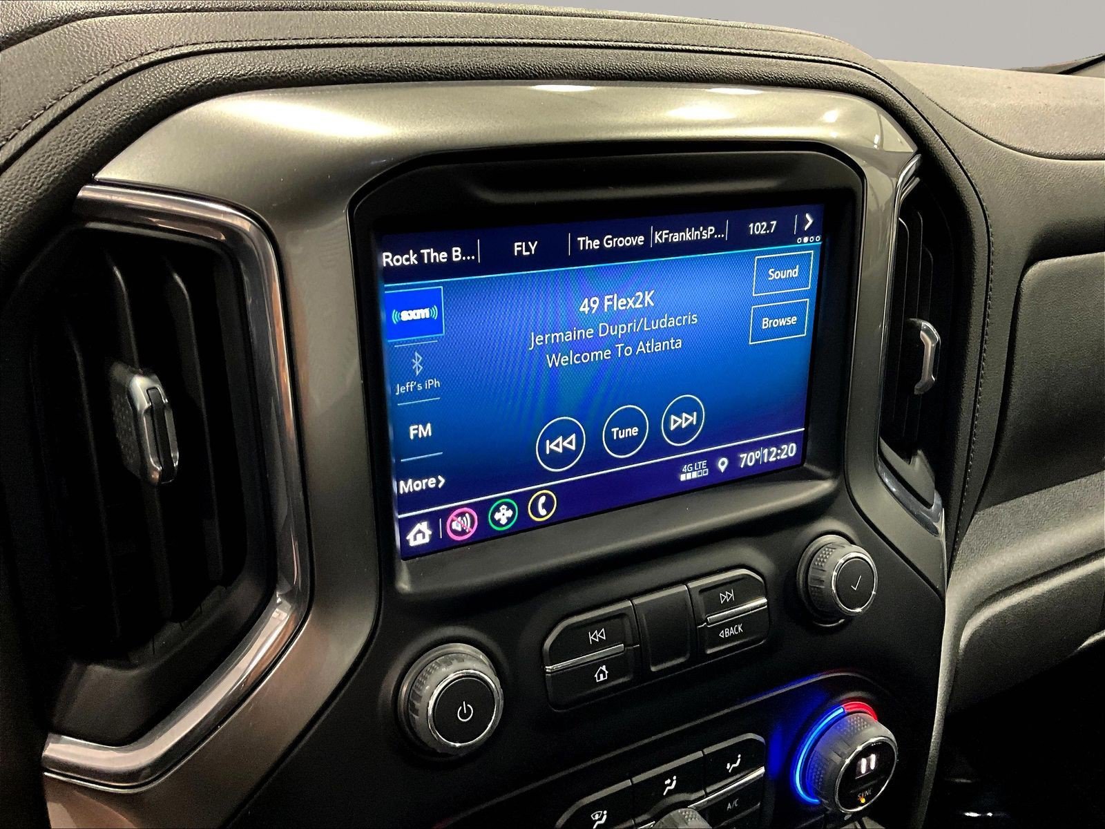 Used 2021 Chevrolet Silverado 1500 LT w/ Bed Protection Package AWD/4WD image 15