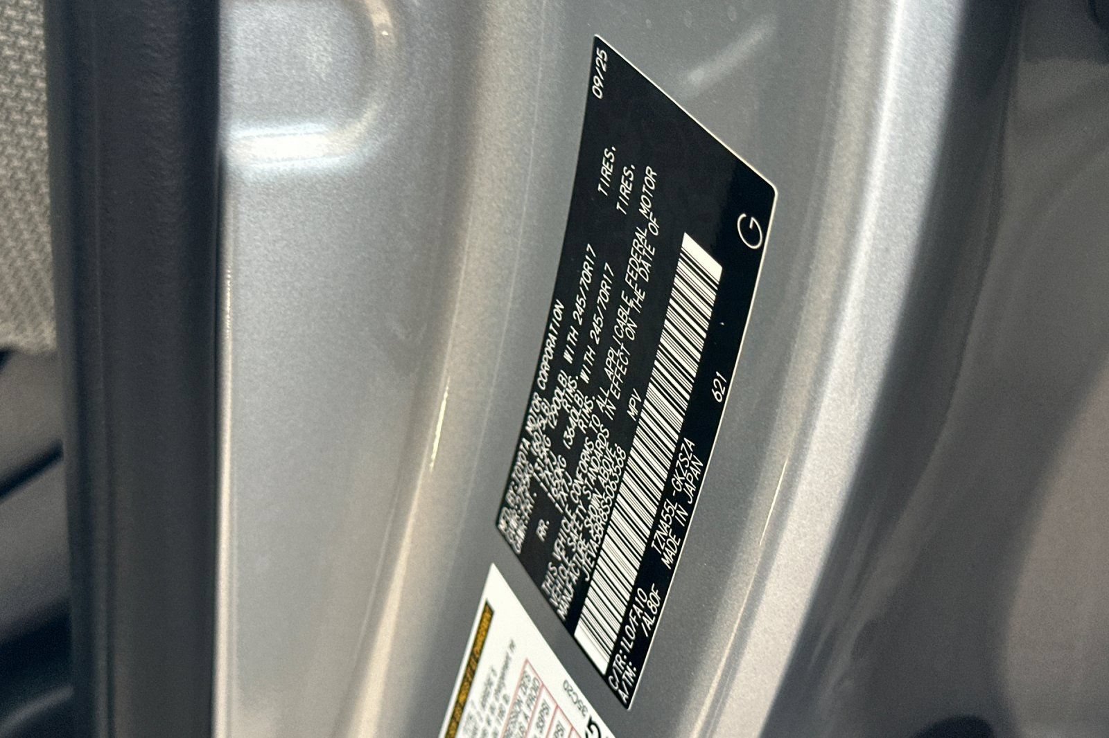 Certified 2025 Toyota 4Runner SR5 AWD/4WD image 29