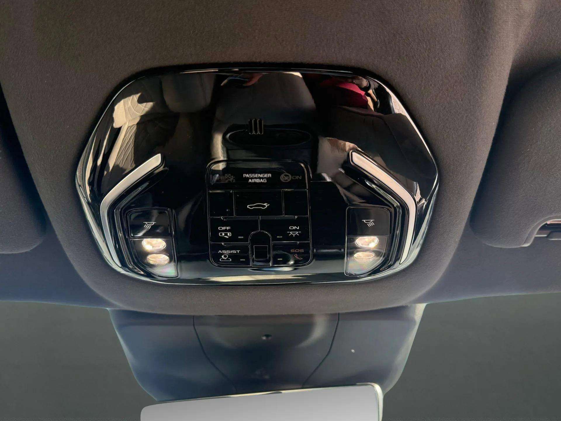Certified 2025 Maserati GranTurismo Modena AWD/4WD image 28