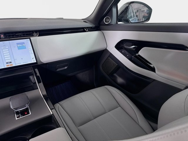Used 2026 Land Rover Range Rover Evoque S image 26