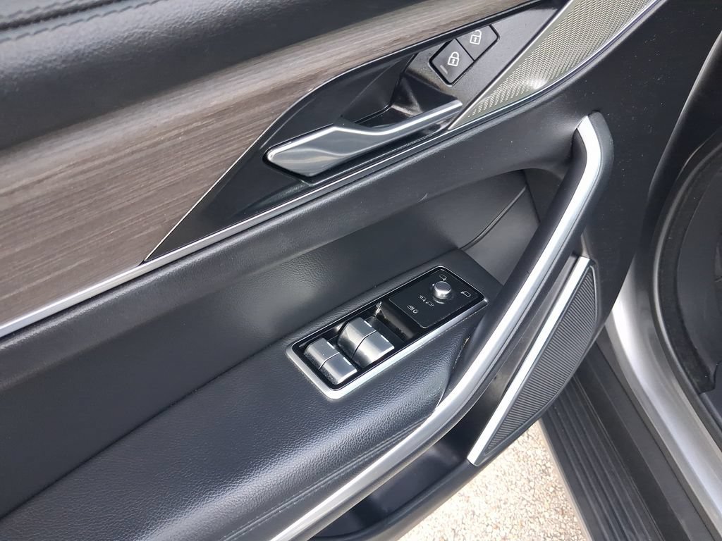 Used 2023 Jaguar F-PACE S AWD/4WD image 17