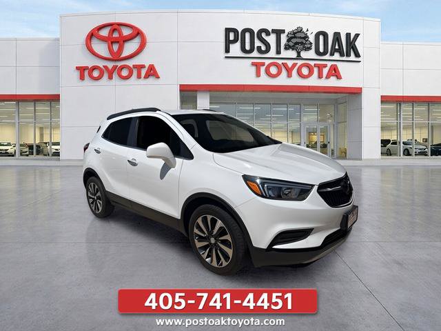 Used 2021 Buick Encore Preferred FWD image 2