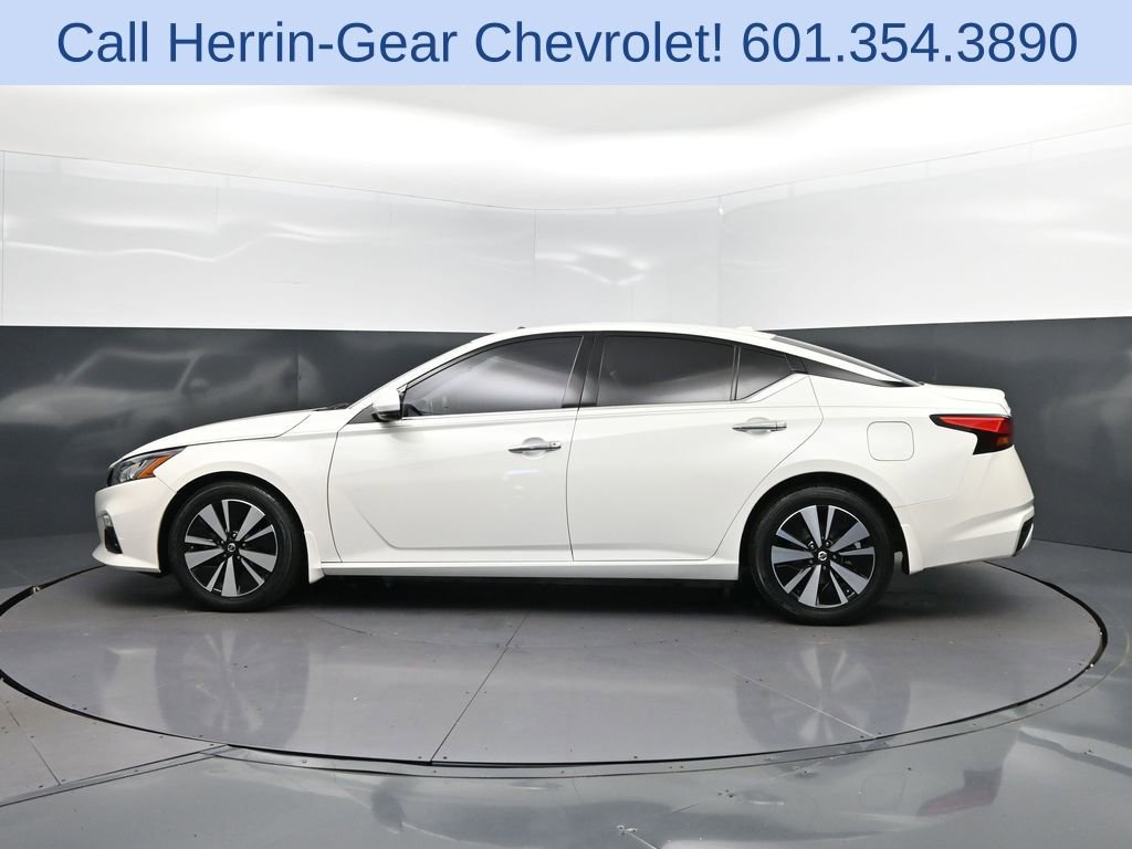 Used 2021 Nissan Altima 2.5 SL FWD image 4