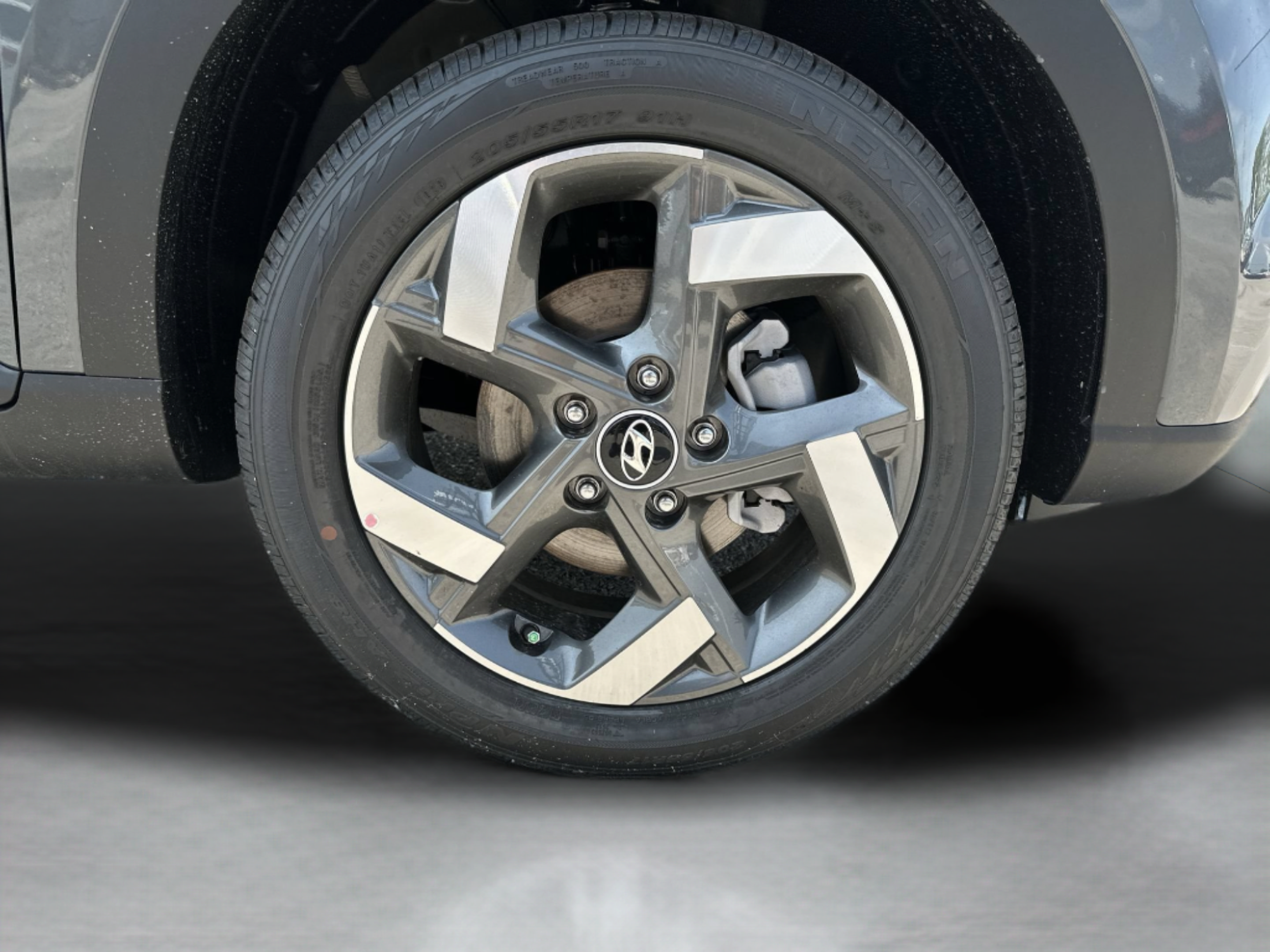 New 2026 Hyundai Venue SEL FWD image 29