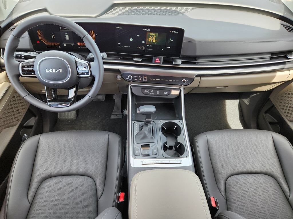New 2026 Kia Carnival FWD image 11