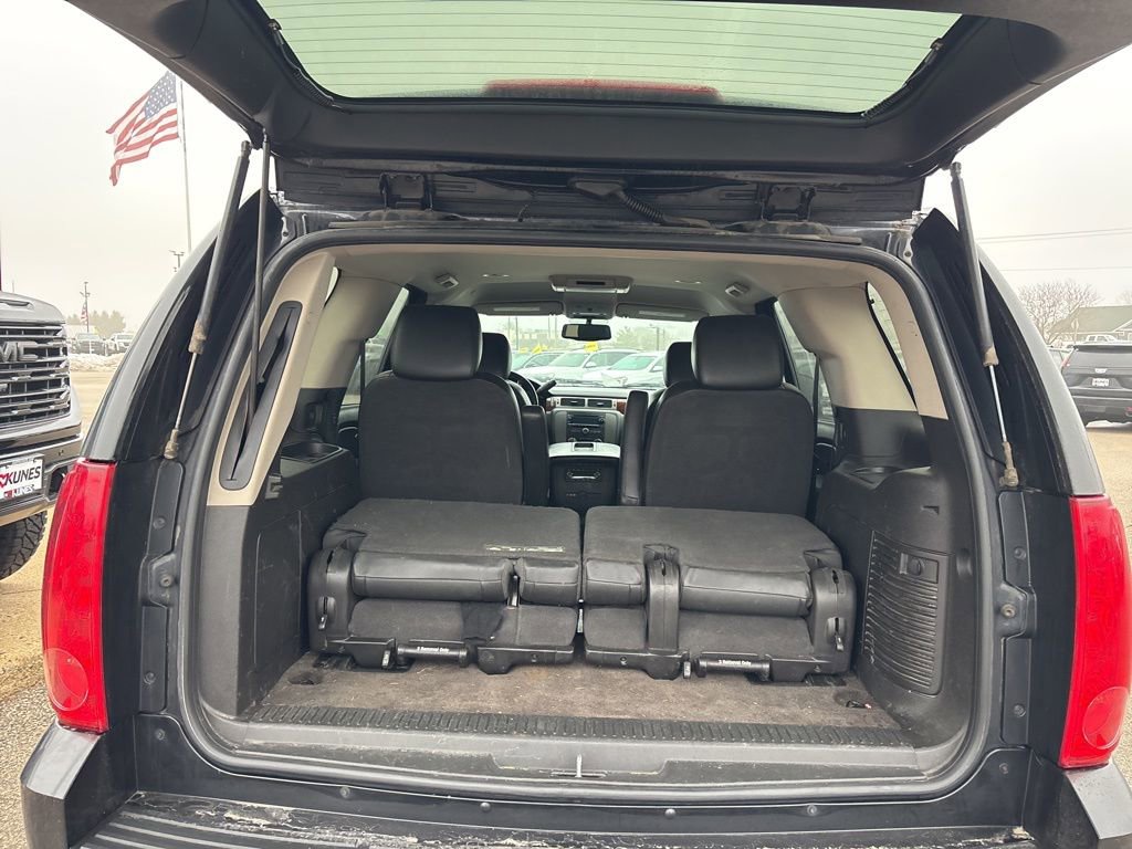 Used 2012 GMC Yukon SLT w/ SLT-2 Equipment Package image 14