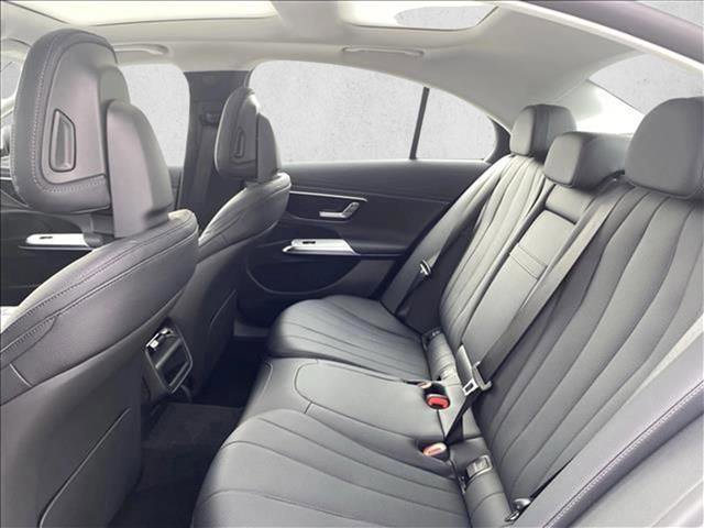 Used 2025 Mercedes-Benz E 350 4MATIC Sedan image 21