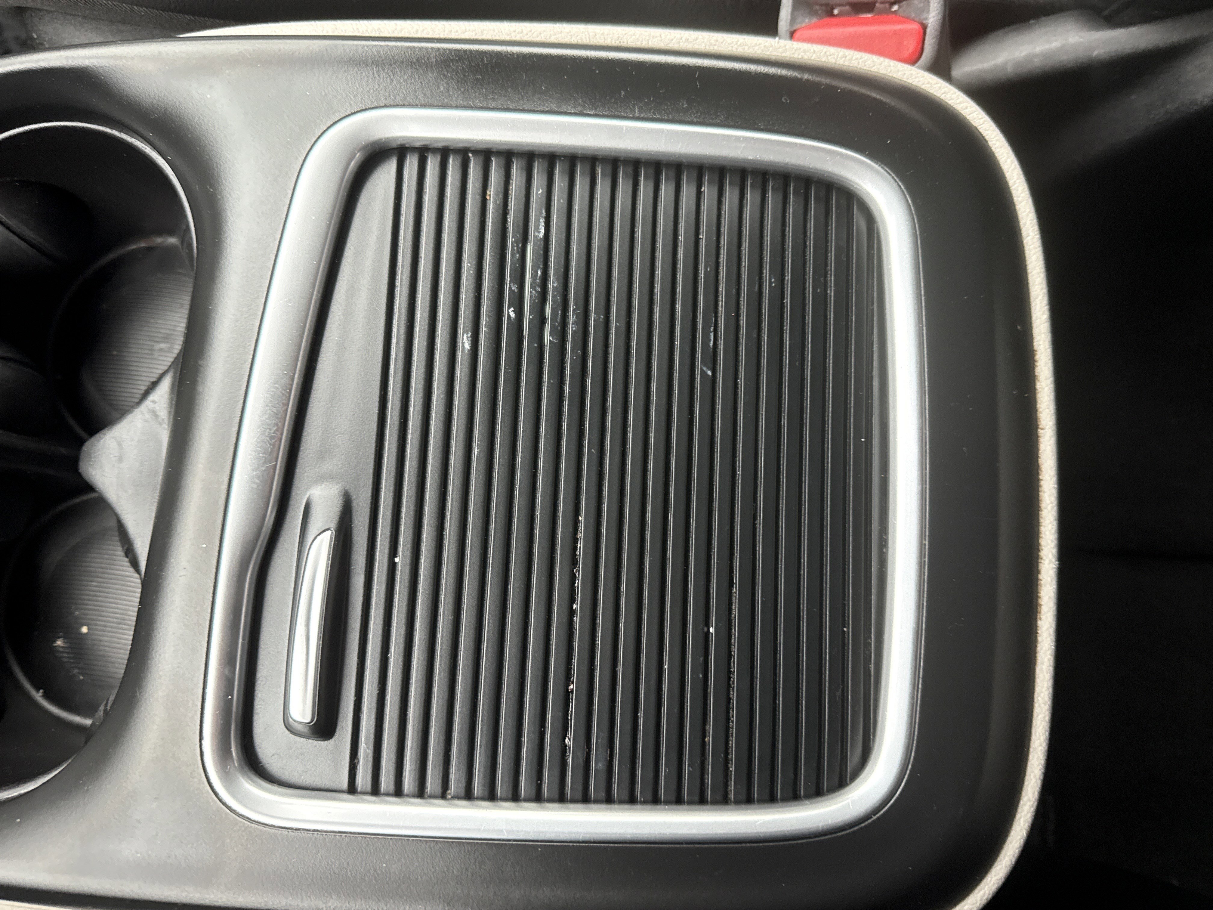 Used 2022 Chrysler Pacifica Touring-L image 30