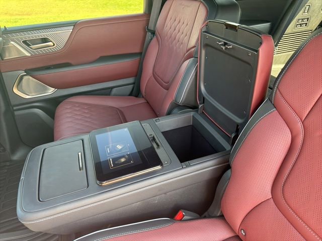 Used 2025 INFINITI QX80 Autograph AWD/4WD image 18