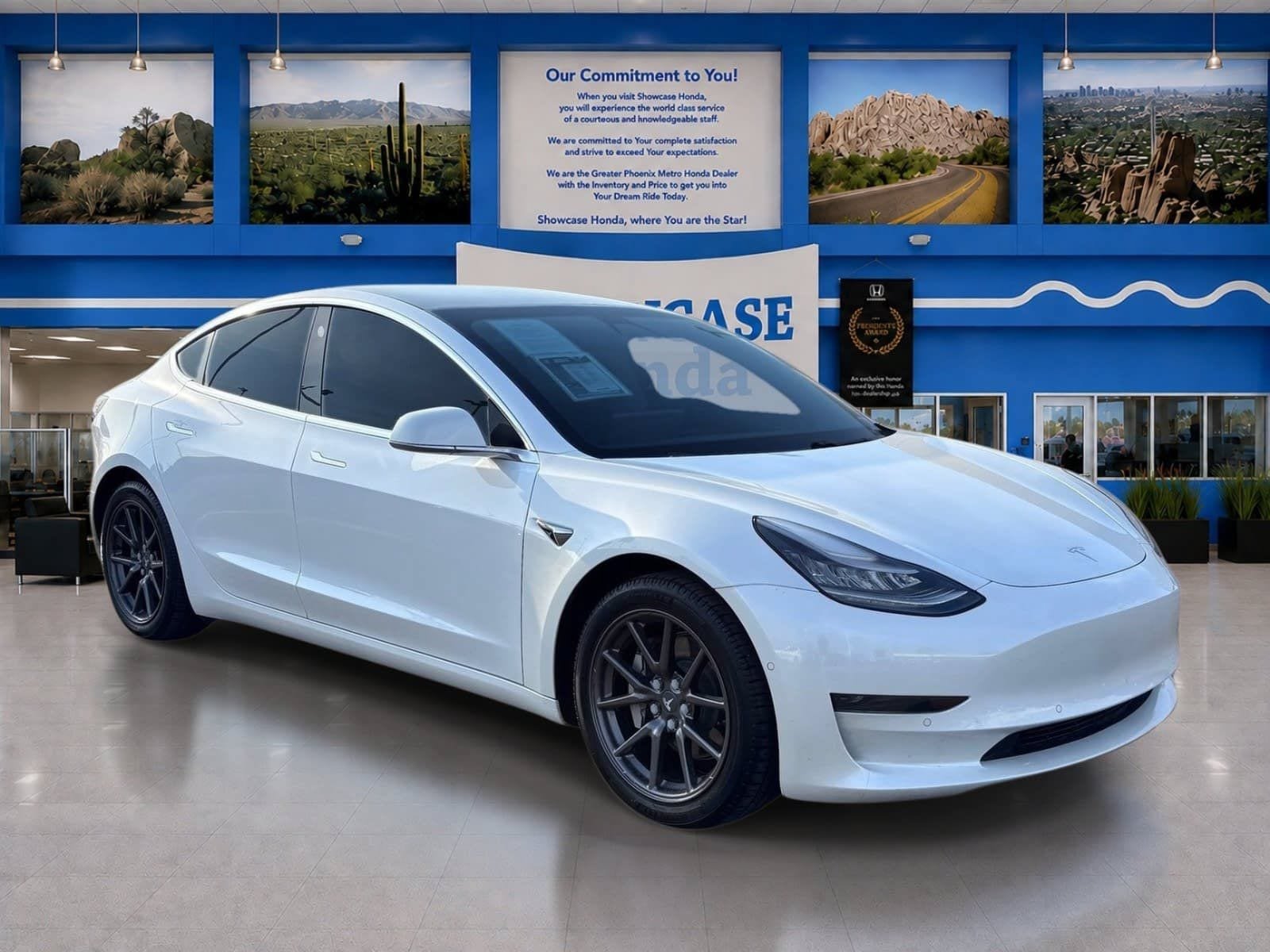 Used 2020 Tesla Model 3 Standard Range RWD image 7